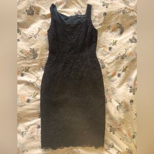 Immaculate Judith & Charles fine dentelle little black dress